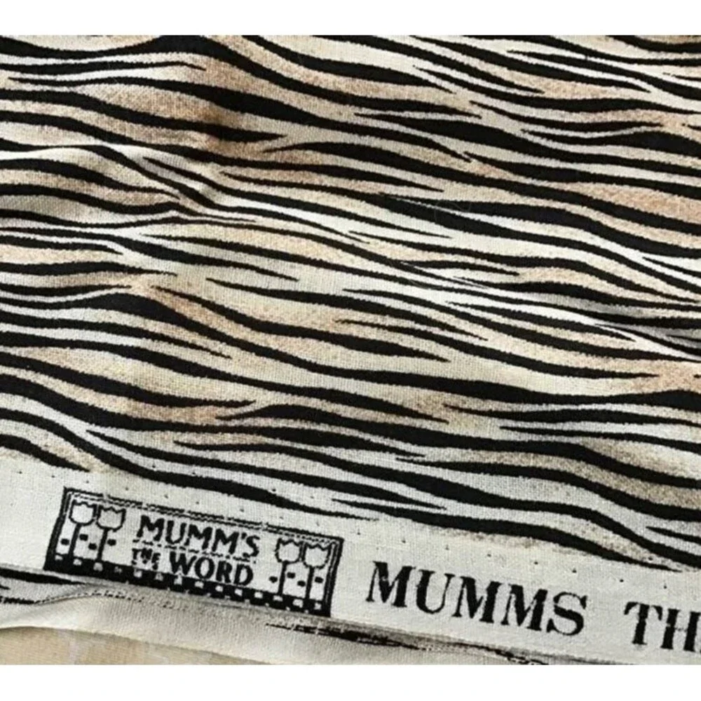 Debbie Mumms Word SSI Wild Tiger Animal Skin Print Fabric Material Quilt 2 Yds